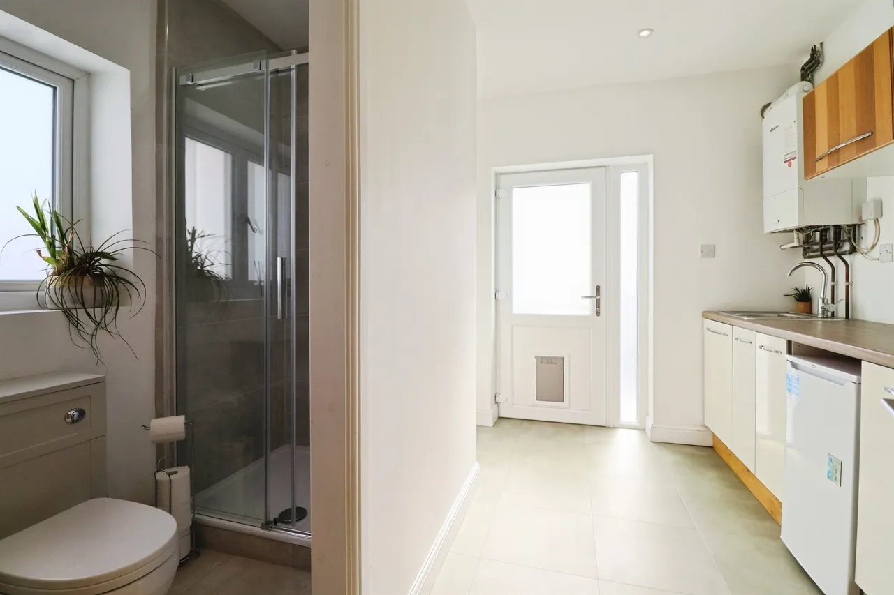 Mountjoy Crescent, Penarth, CF64, photo 6
