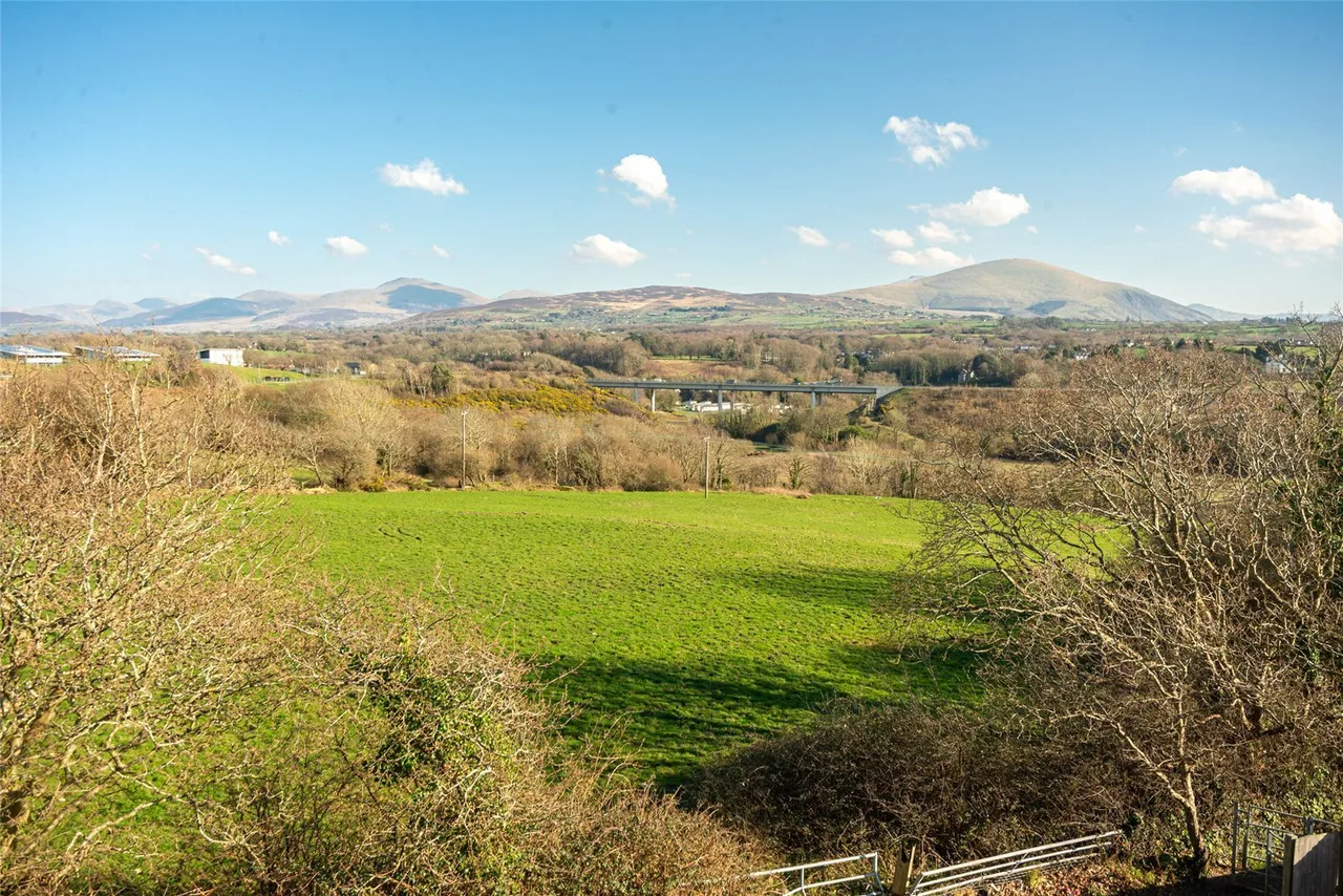 Gwel Y Llan, Caernarfon, LL55, photo 11