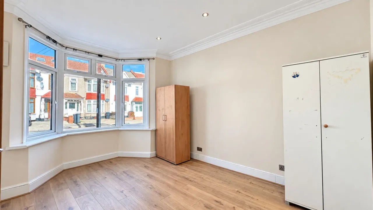 Waverley Avenue, Wembley, HA9, photo 29