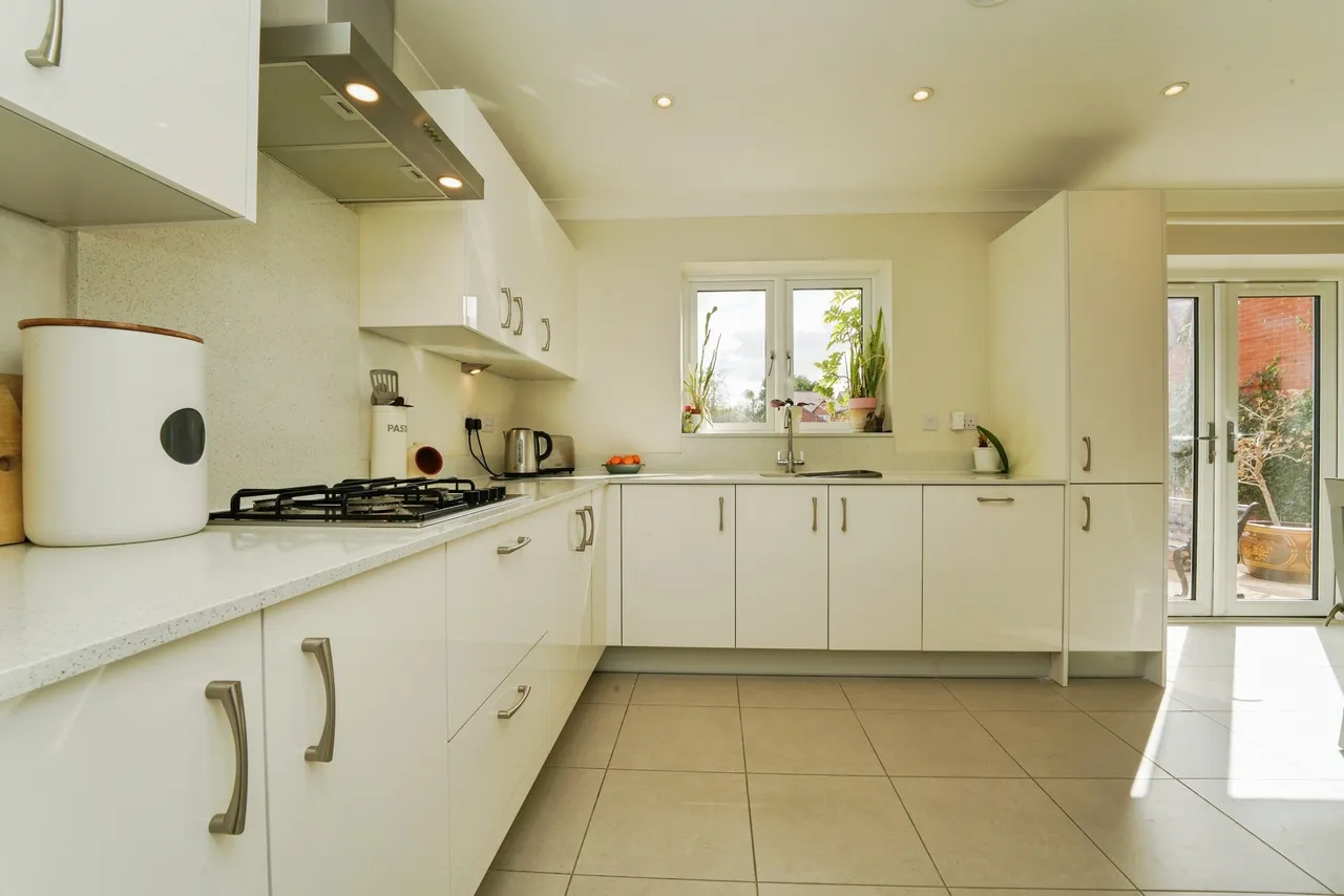Saffron Grove, Worcester, photo 3