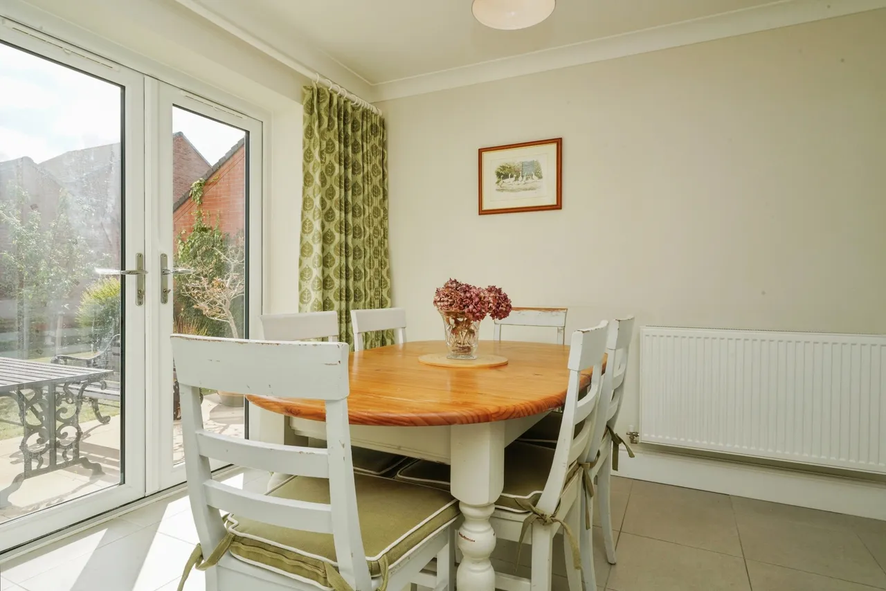 Saffron Grove, Worcester, photo 8