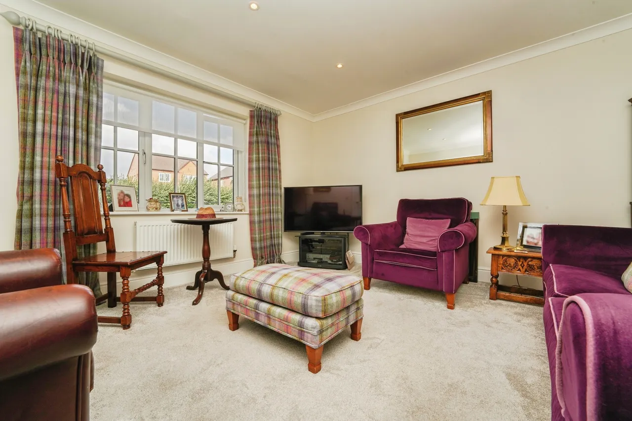 Saffron Grove, Worcester, photo 6