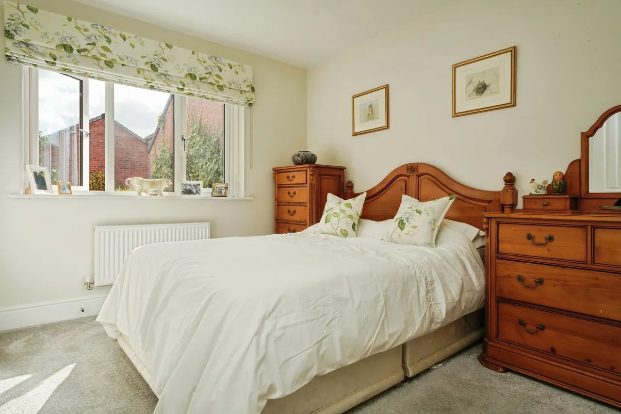 Saffron Grove, Worcester, photo 10