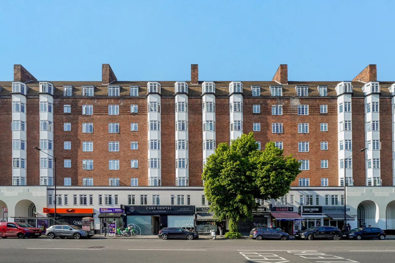 Hammersmith Road, Hammersmith, W6, photo 3