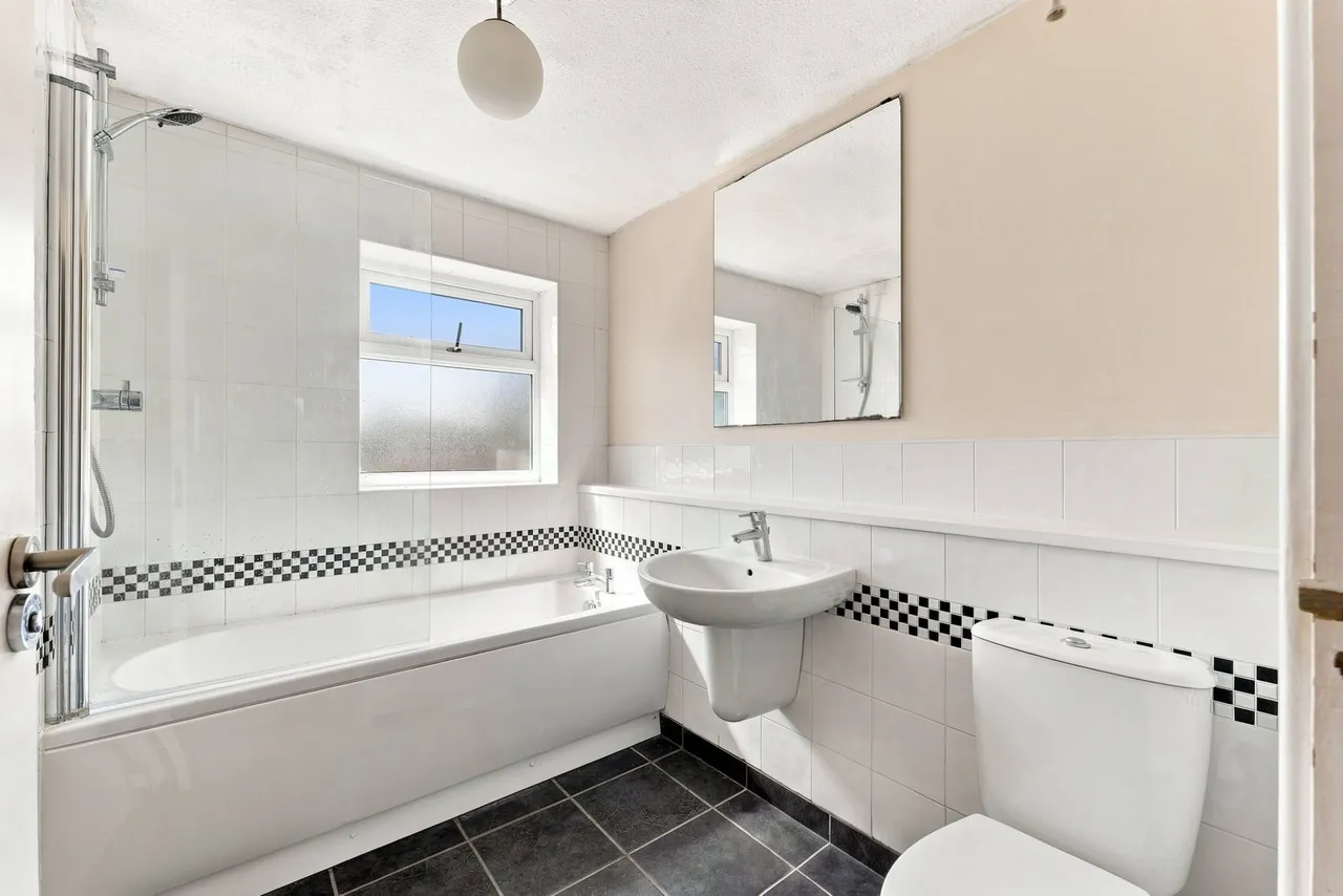Wycar Road, Bilsthorpe, photo 15
