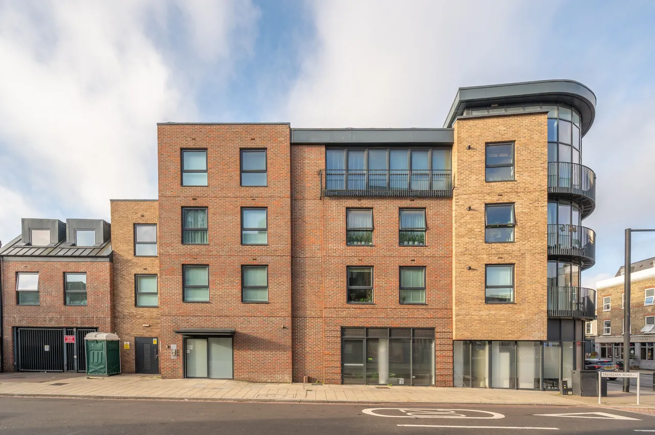 1 bed flat for sale — Apartment 11, 2 Trevelyan Road, London
