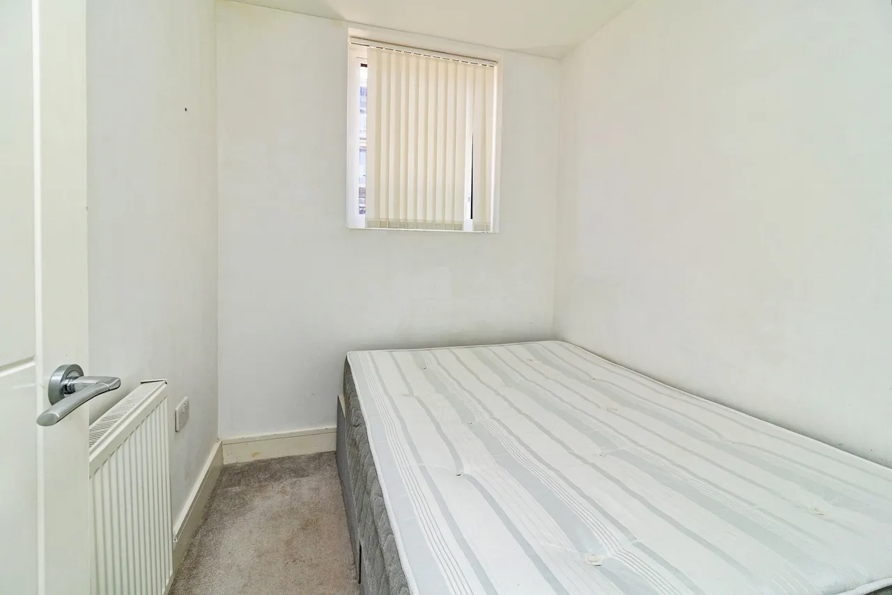 Avebury Boulevard, MILTON KEYNES, Buckinghamshire, MK9, photo 10