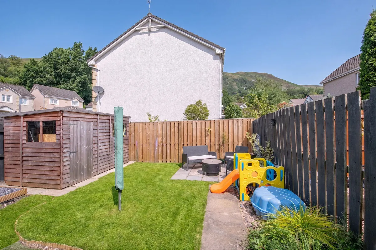 Willison Crescent, Tillicoultry, FK13, photo 17