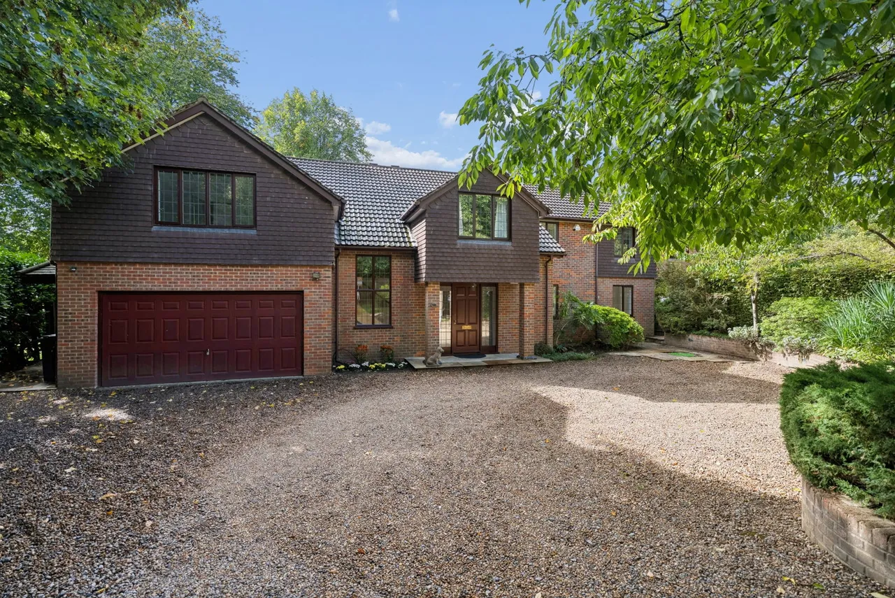 5 bed house for sale — The Grove, Latimer, Chesham, Buckinghamshire, HP5 1UE