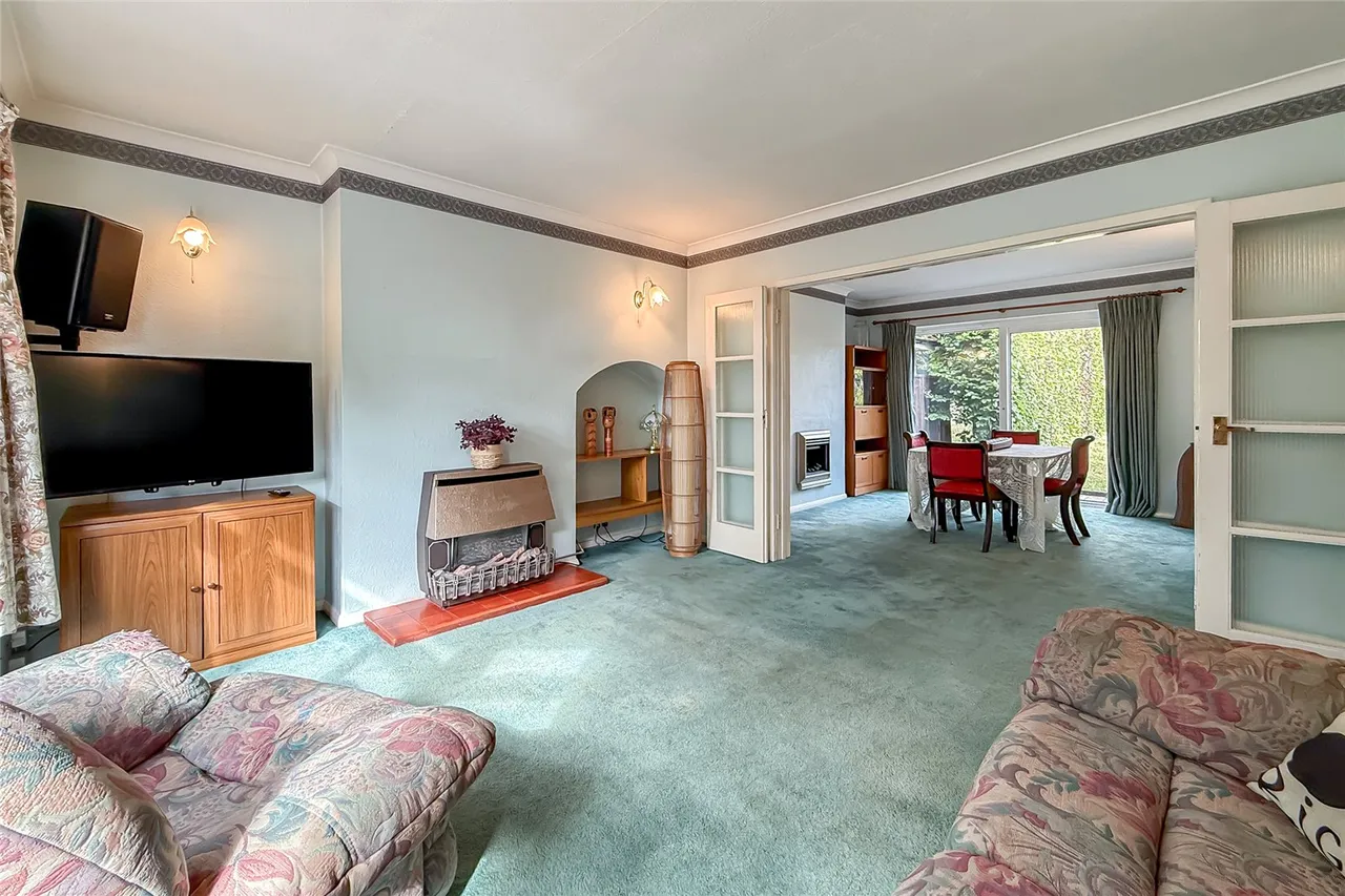 Ridgewood Drive, Harpenden, Hertfordshire, AL5 3LE, photo 5