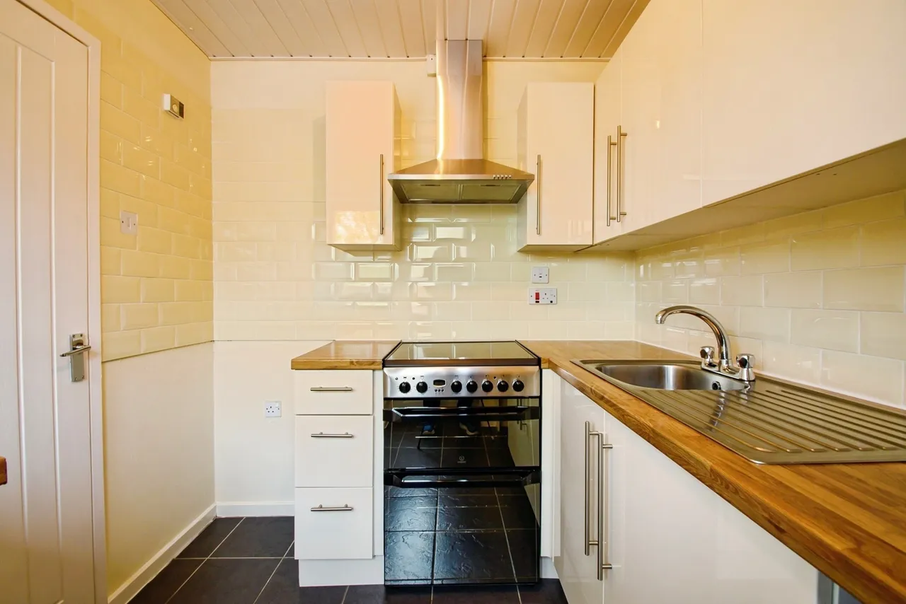 St. Pauls Court, Worsley, Manchester, Greater Manchester, M28, photo 6