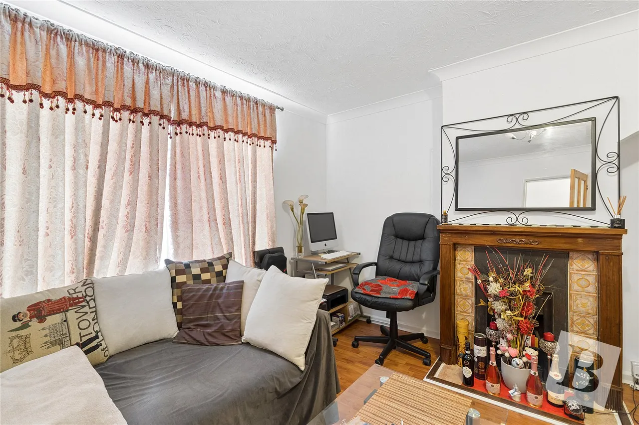 Bentry Road, Dagenham, RM8, photo 7
