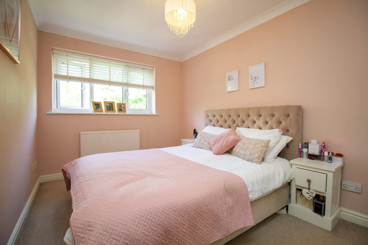 Juniper Road, Farnborough, GU14 9XU, photo 7