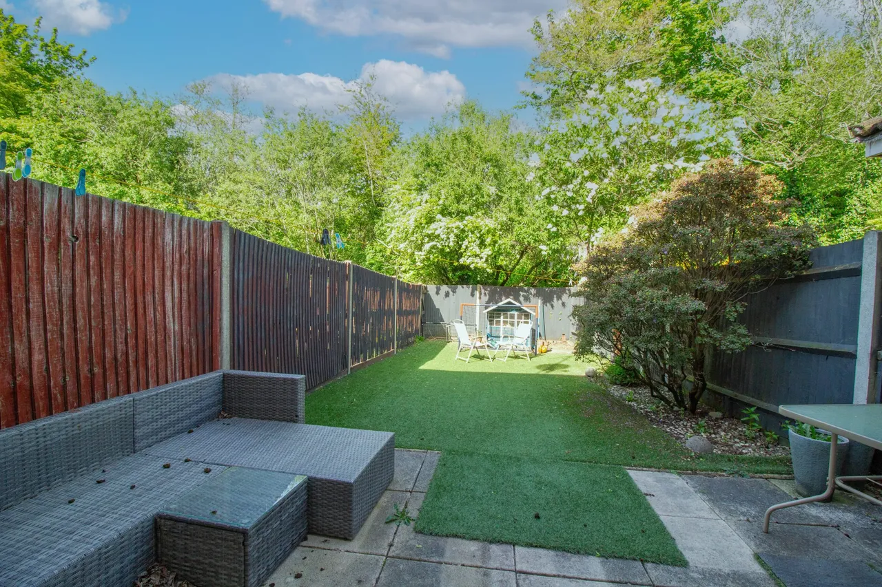 Juniper Road, Farnborough, GU14 9XU, photo 11