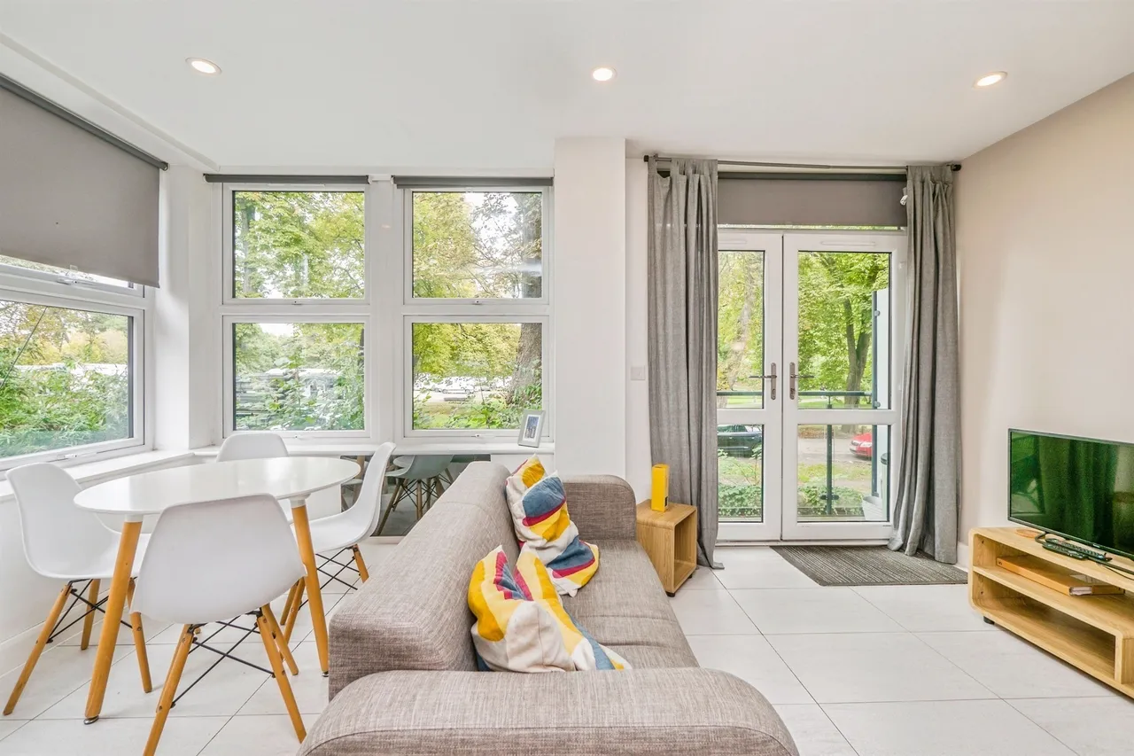 Cathedral Road, Cardiff, CF11, photo 11
