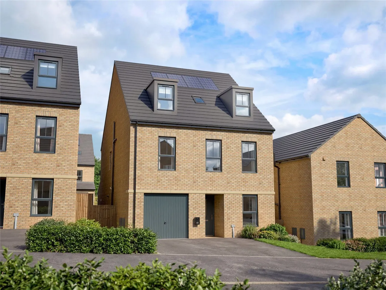 5 bed house for sale — Attraction, Heritage Road, Kingswood, Hull, HU7