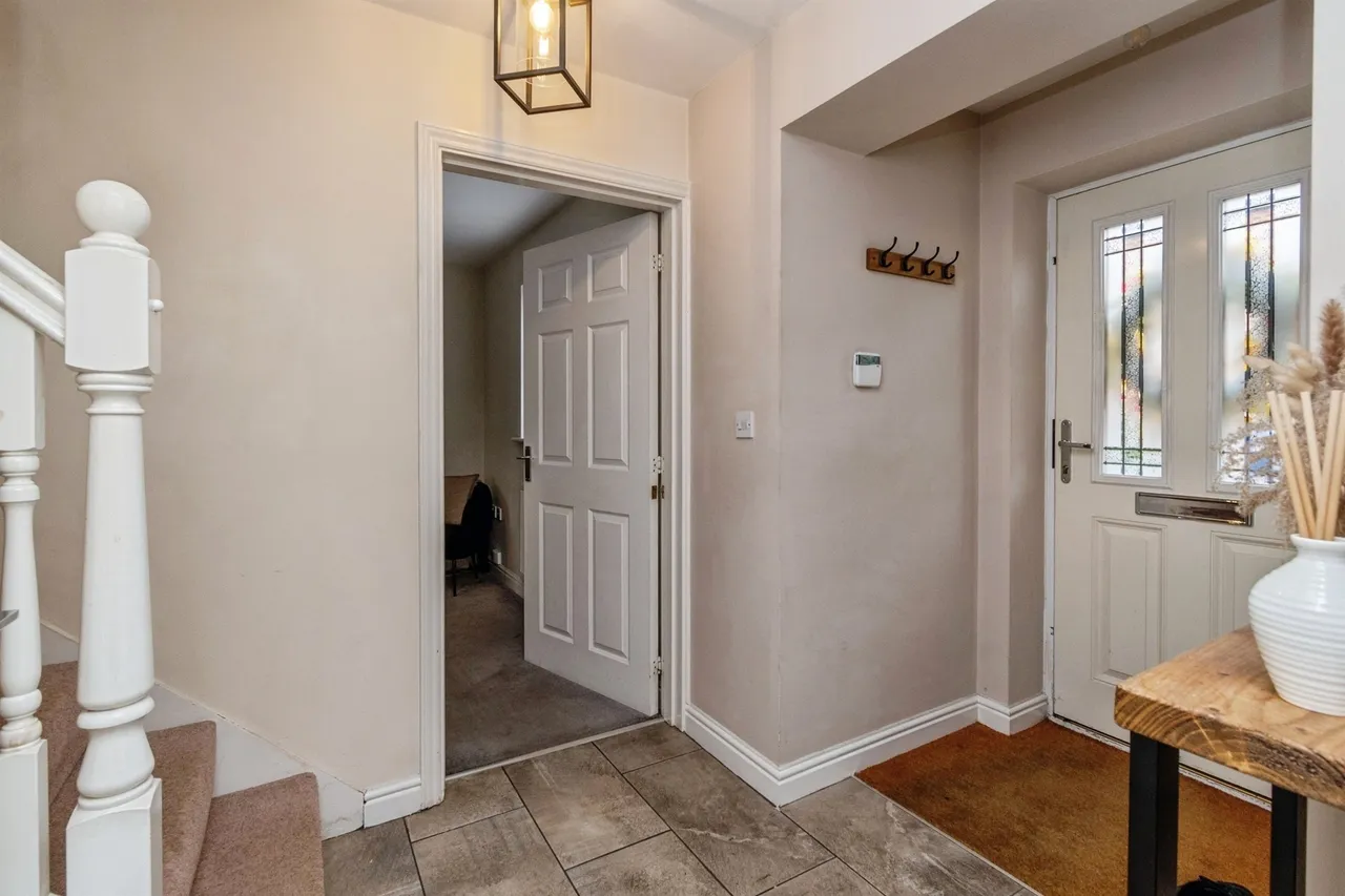 Capercaillie Drive, Cannock, WS11, photo 5
