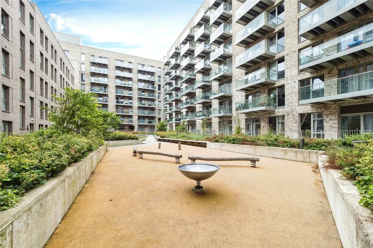 Ironworks Way, Upton Park, London, E13, photo 18