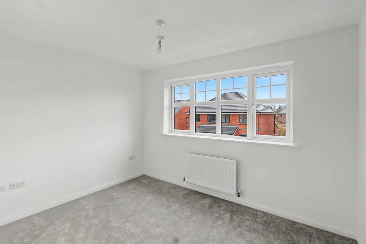 Bradway Lane, Burton-on-Trent, DE15, photo 8