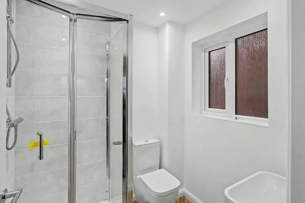 Bradway Lane, Burton-on-Trent, DE15, photo 7