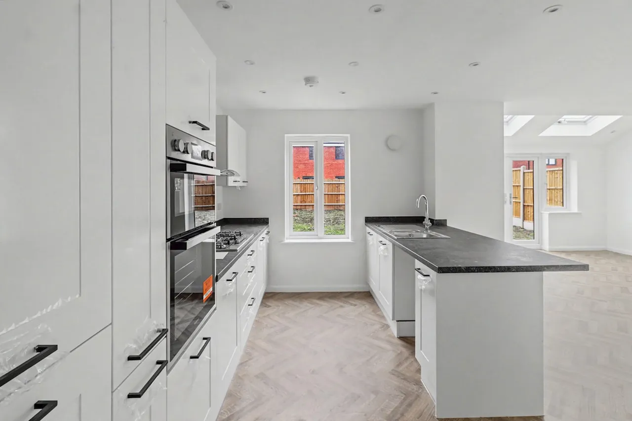 Bradway Lane, Burton-on-Trent, DE15, photo 5