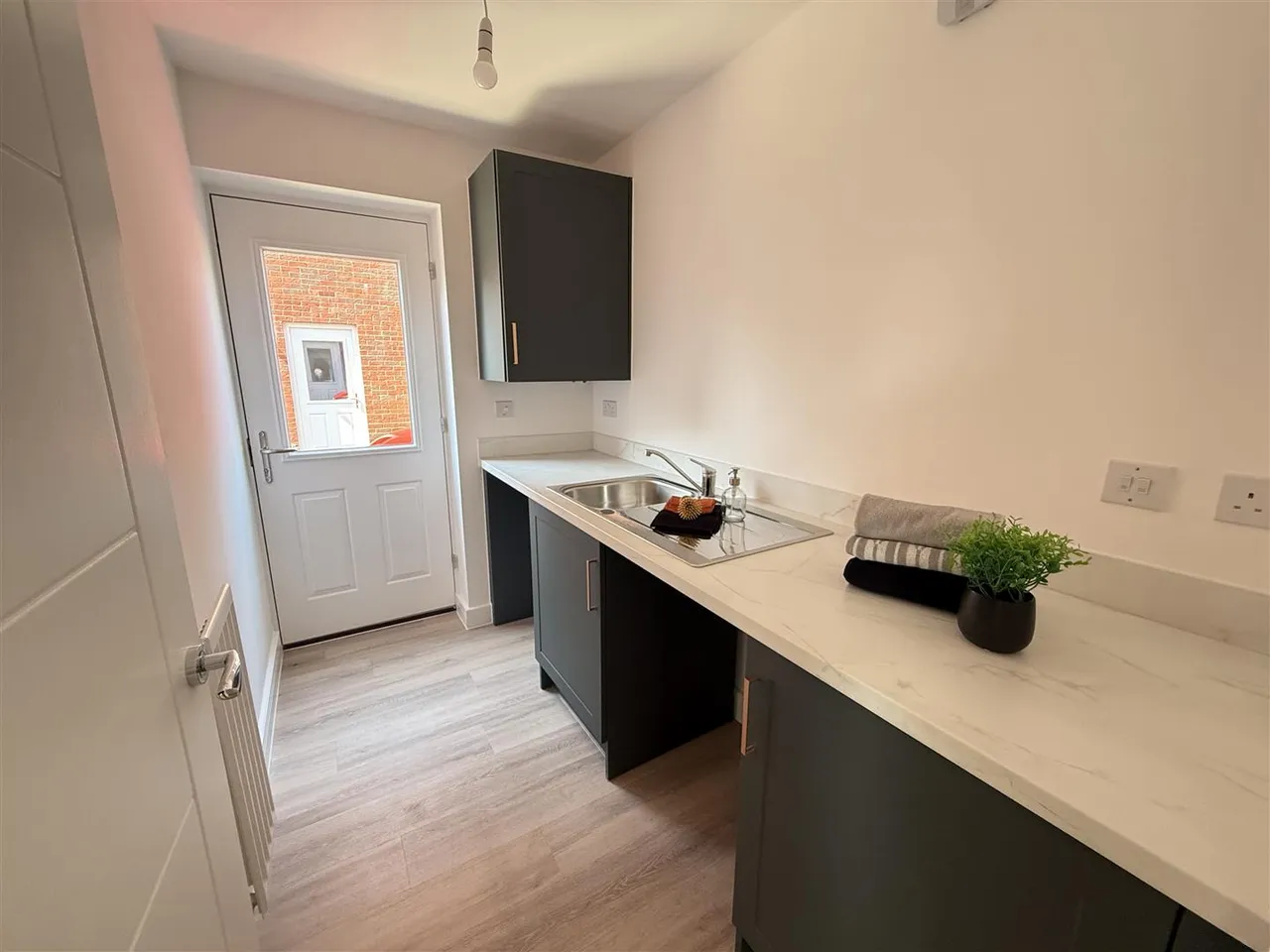 Spitfire Road, Tatenhill, DE13, photo 10