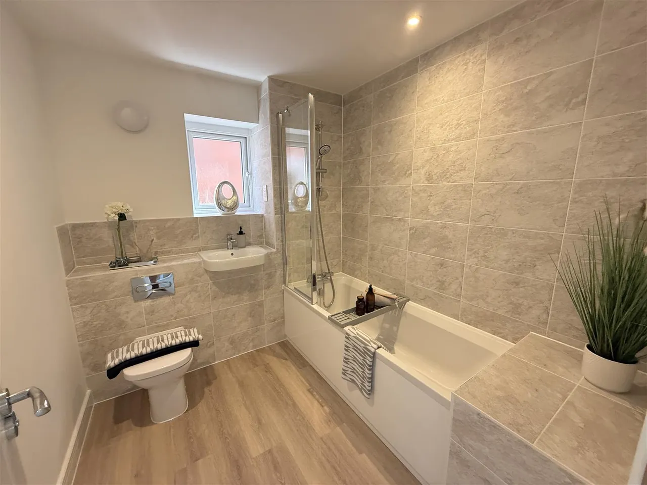Spitfire Road, Tatenhill, DE13, photo 17