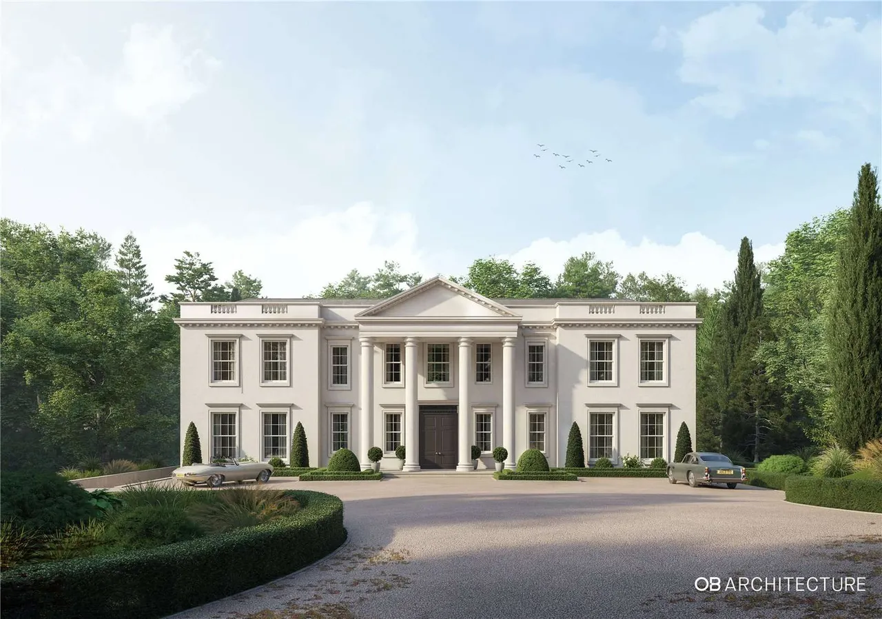 Portnall Drive, Wentworth Estate, Virginia Water, Surrey, GU25 4NN, photo 4