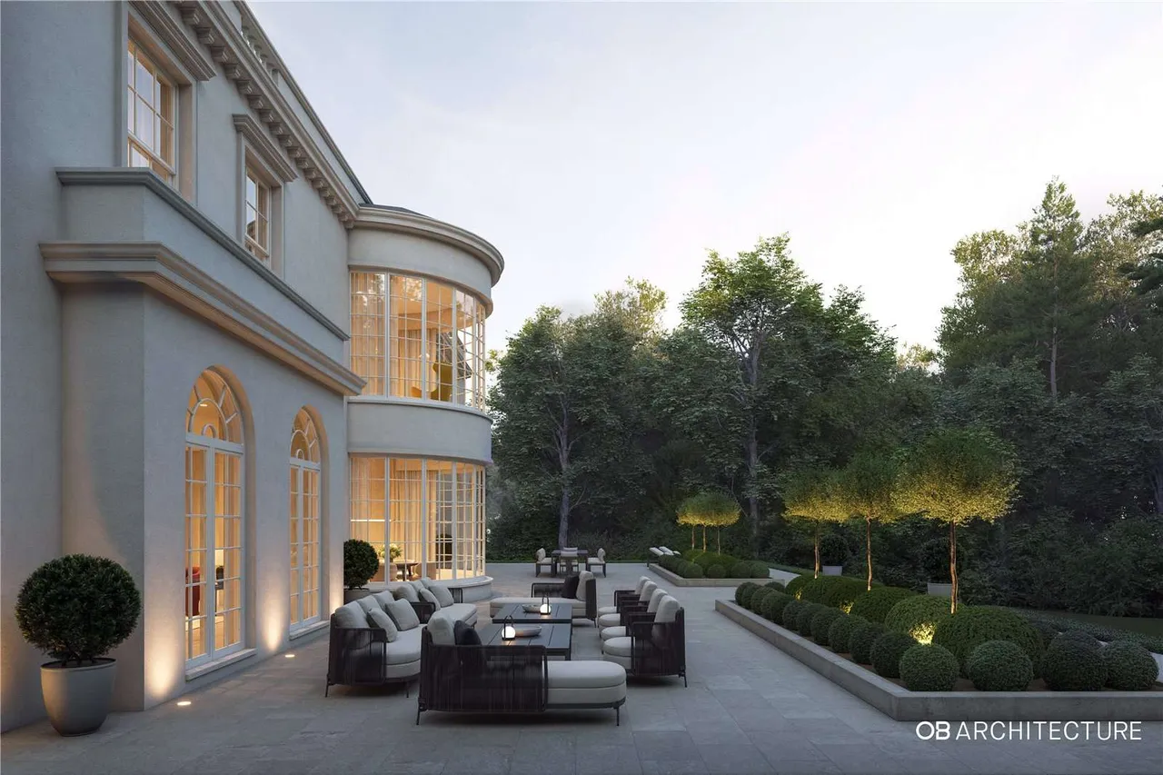 Portnall Drive, Wentworth Estate, Virginia Water, Surrey, GU25 4NN, photo 9