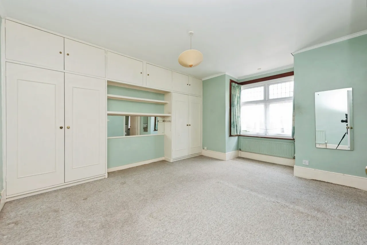 Lynwood Drive, Worcester Park, KT4, photo 10