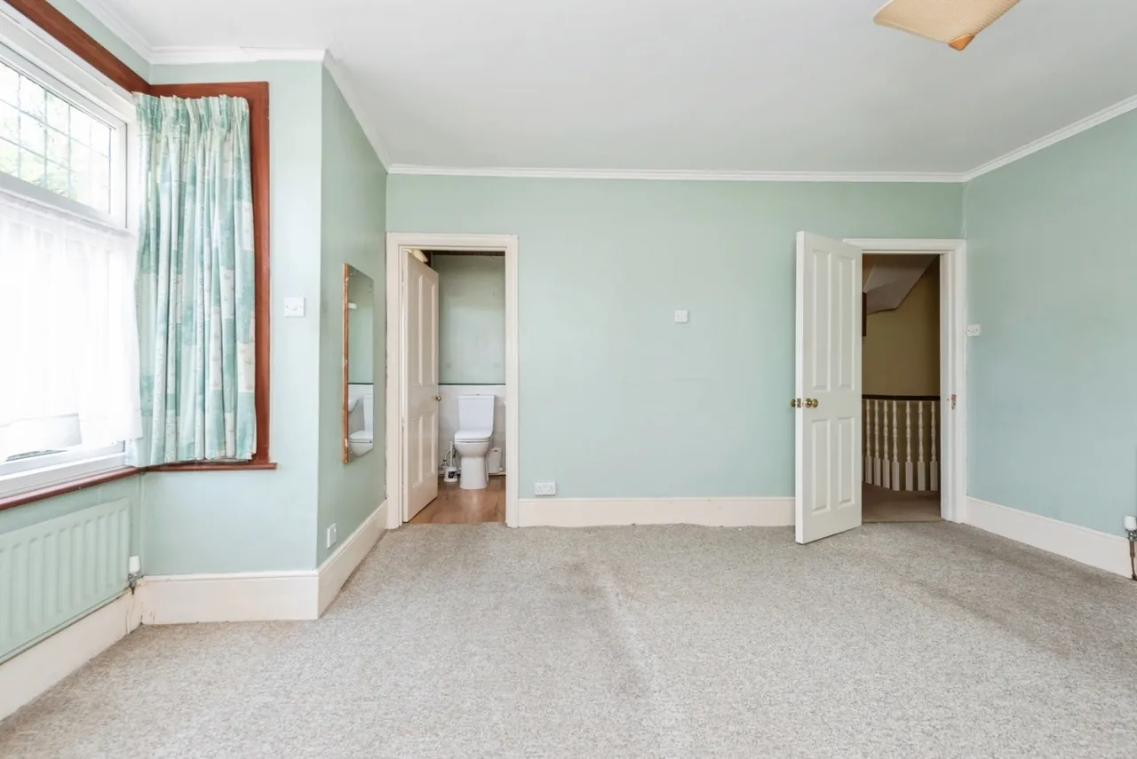 Lynwood Drive, Worcester Park, KT4, photo 19