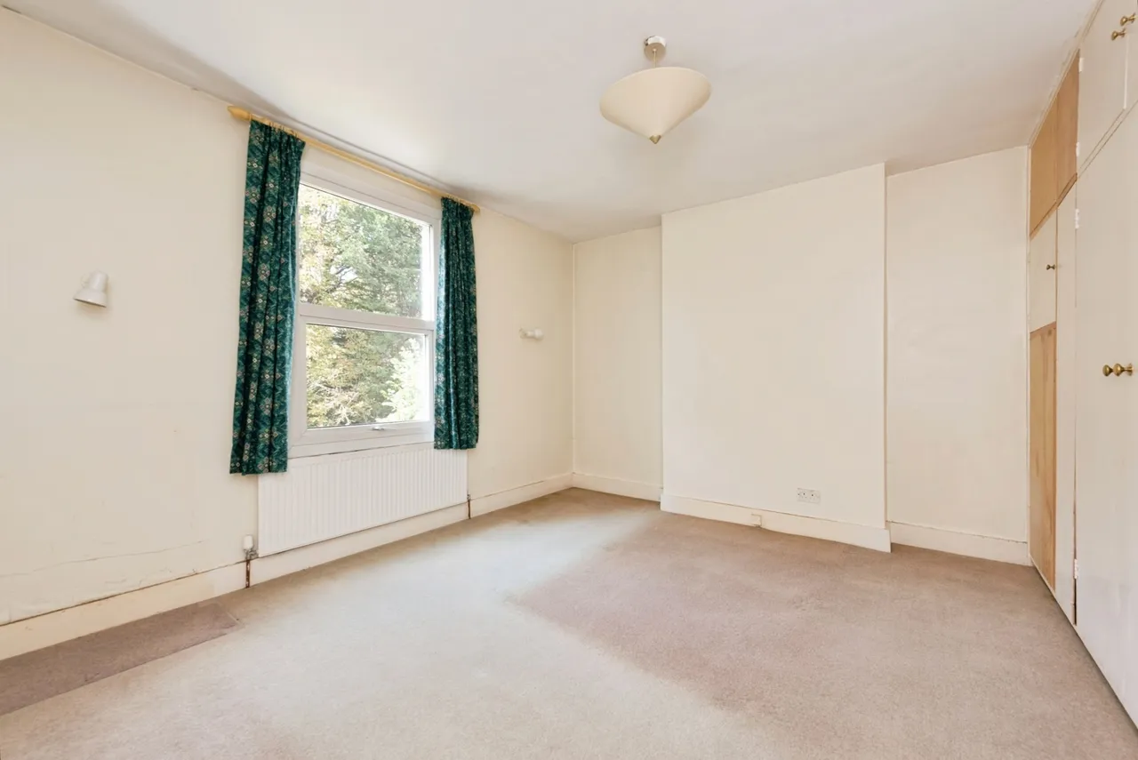 Lynwood Drive, Worcester Park, KT4, photo 11
