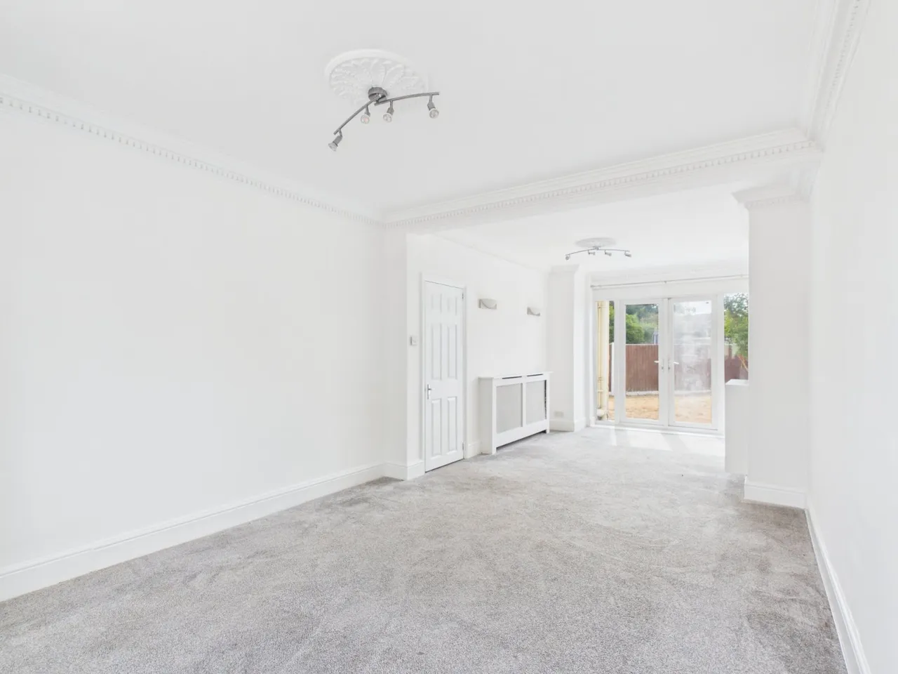 Staines-upon-Thames, Surrey, photo 15