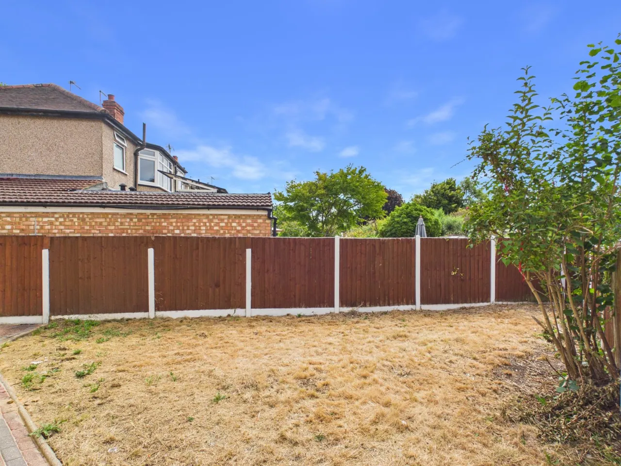 Staines-upon-Thames, Surrey, photo 28