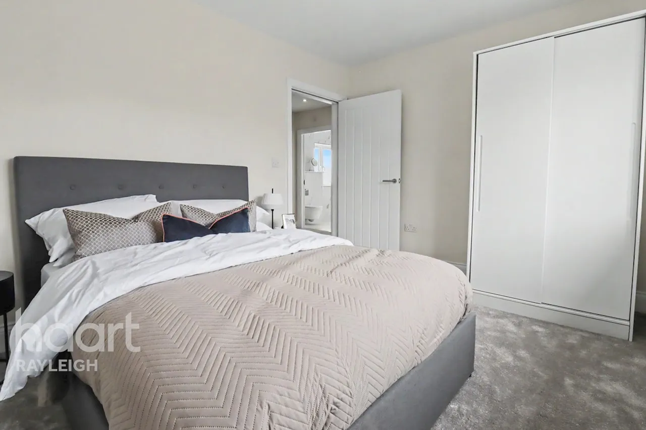 London Road, Rayleigh, SS6, photo 15