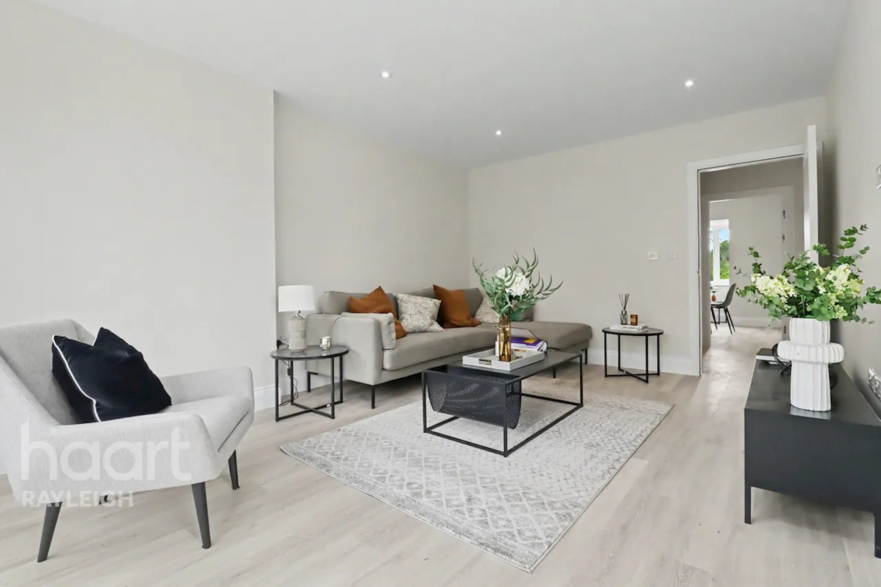 London Road, Rayleigh, SS6, photo 3