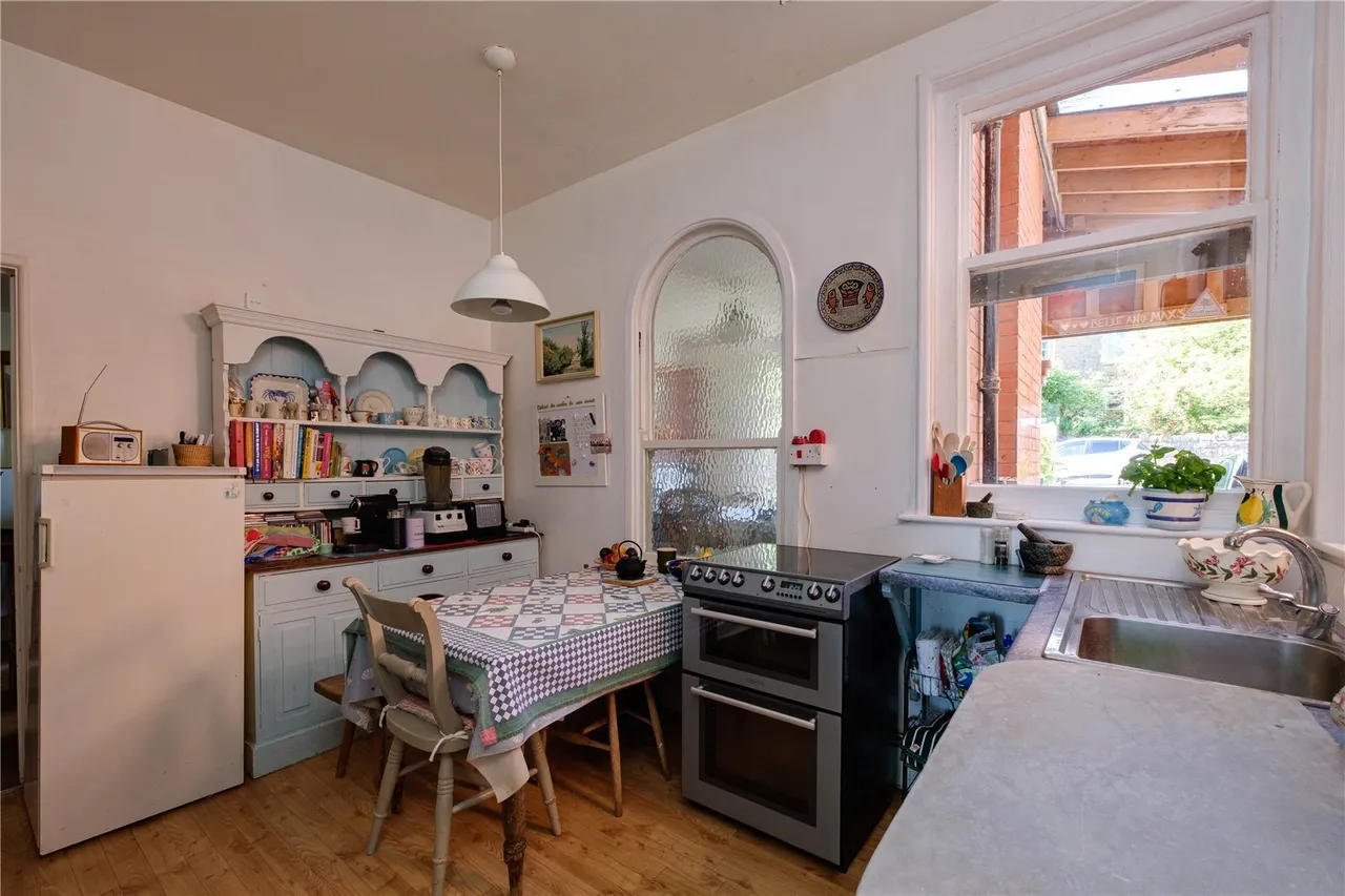 The Avenue, Sherborne, DT9, photo 5