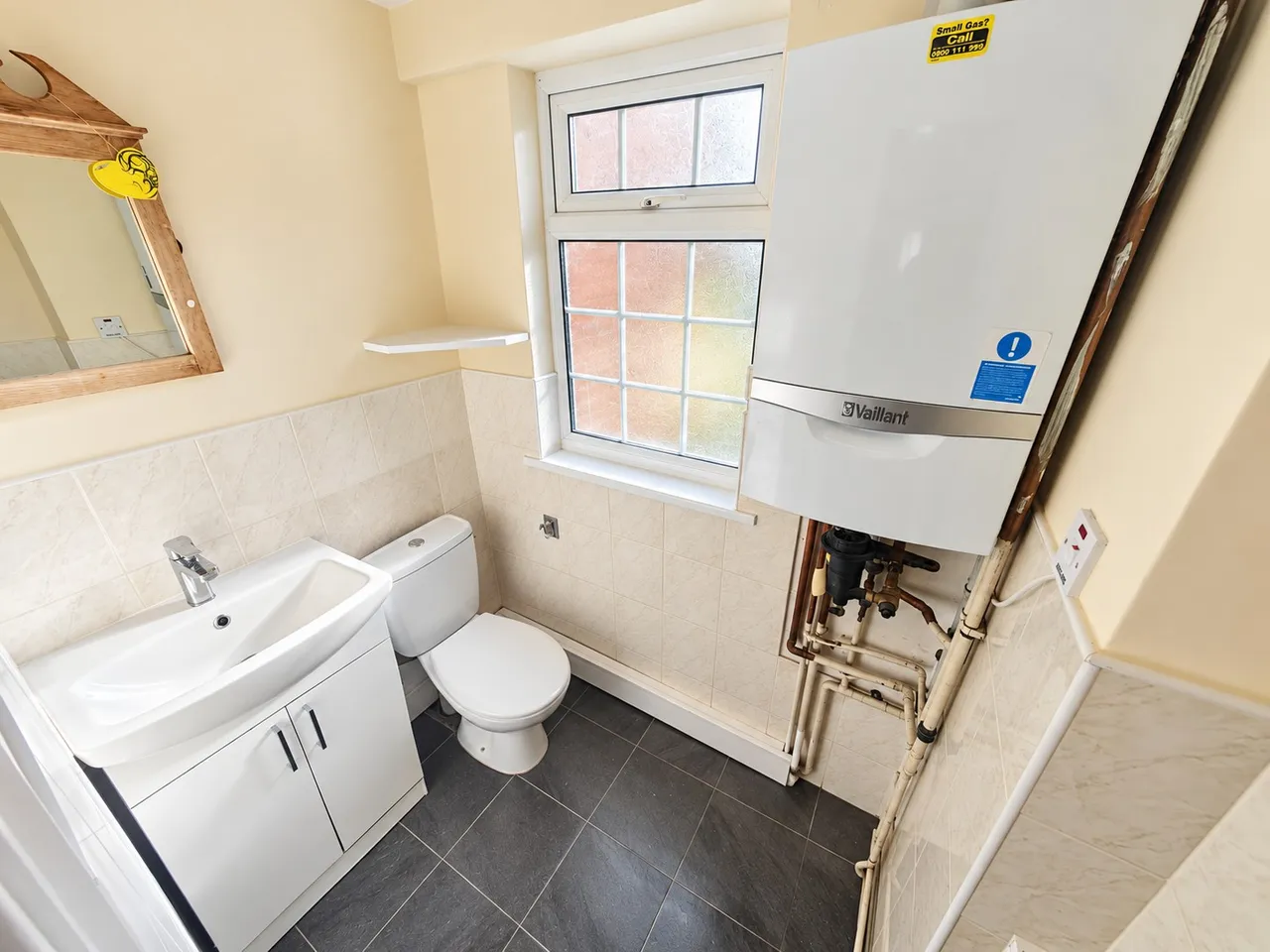 Kempton Avenue, Northolt, UB5, photo 12