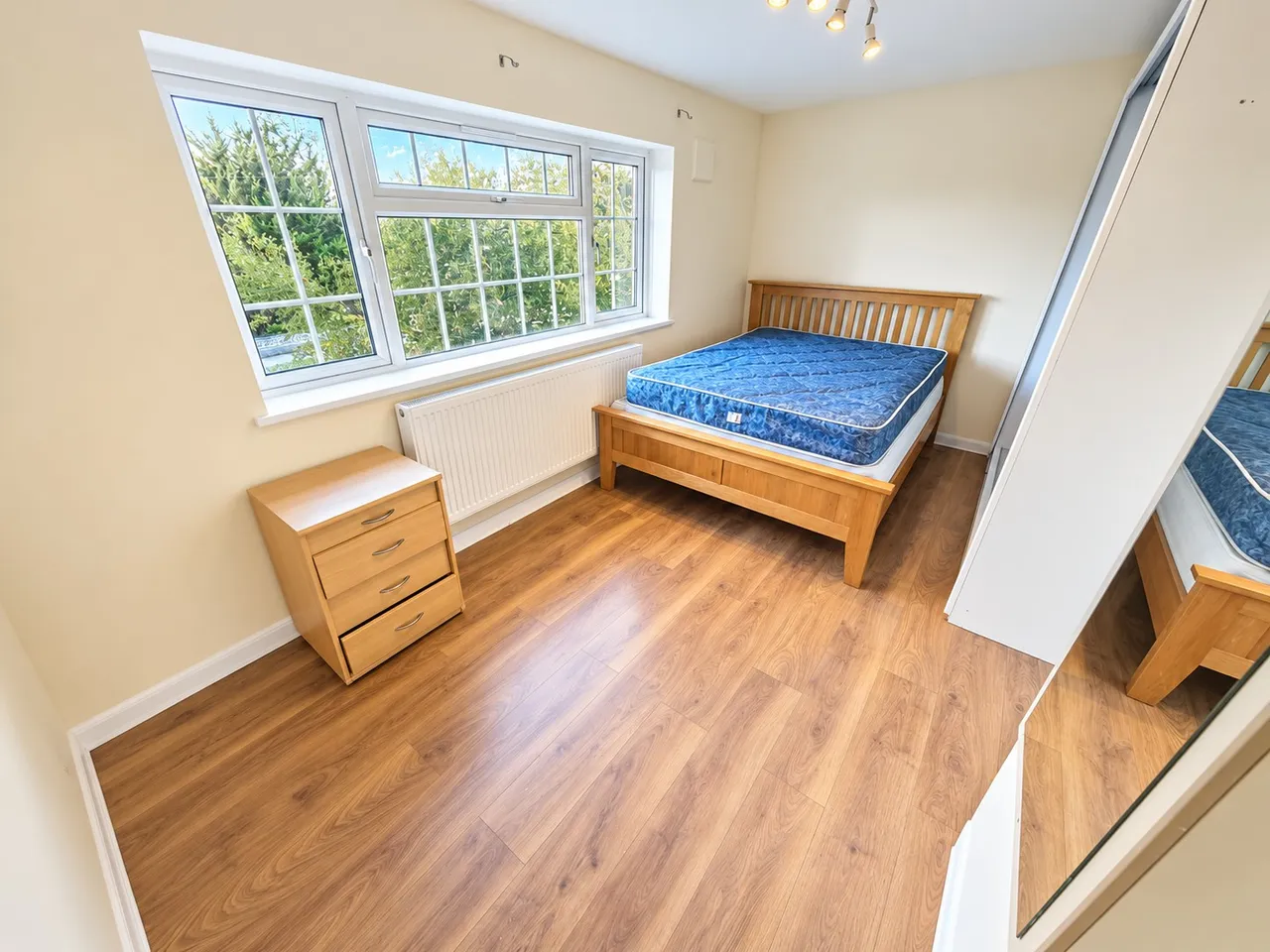 Kempton Avenue, Northolt, UB5, photo 4
