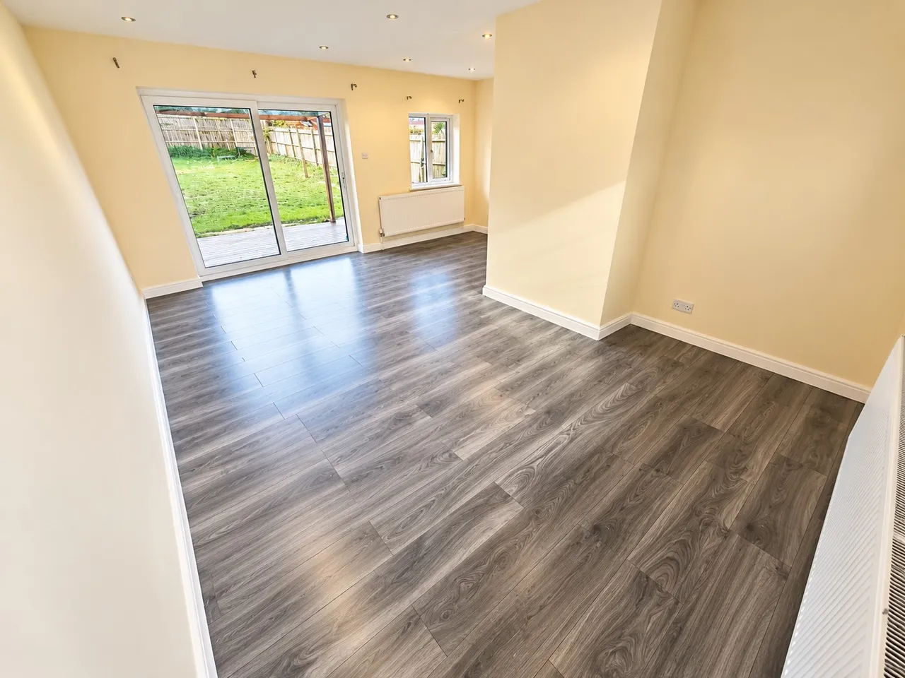 Kempton Avenue, Northolt, UB5, photo 11
