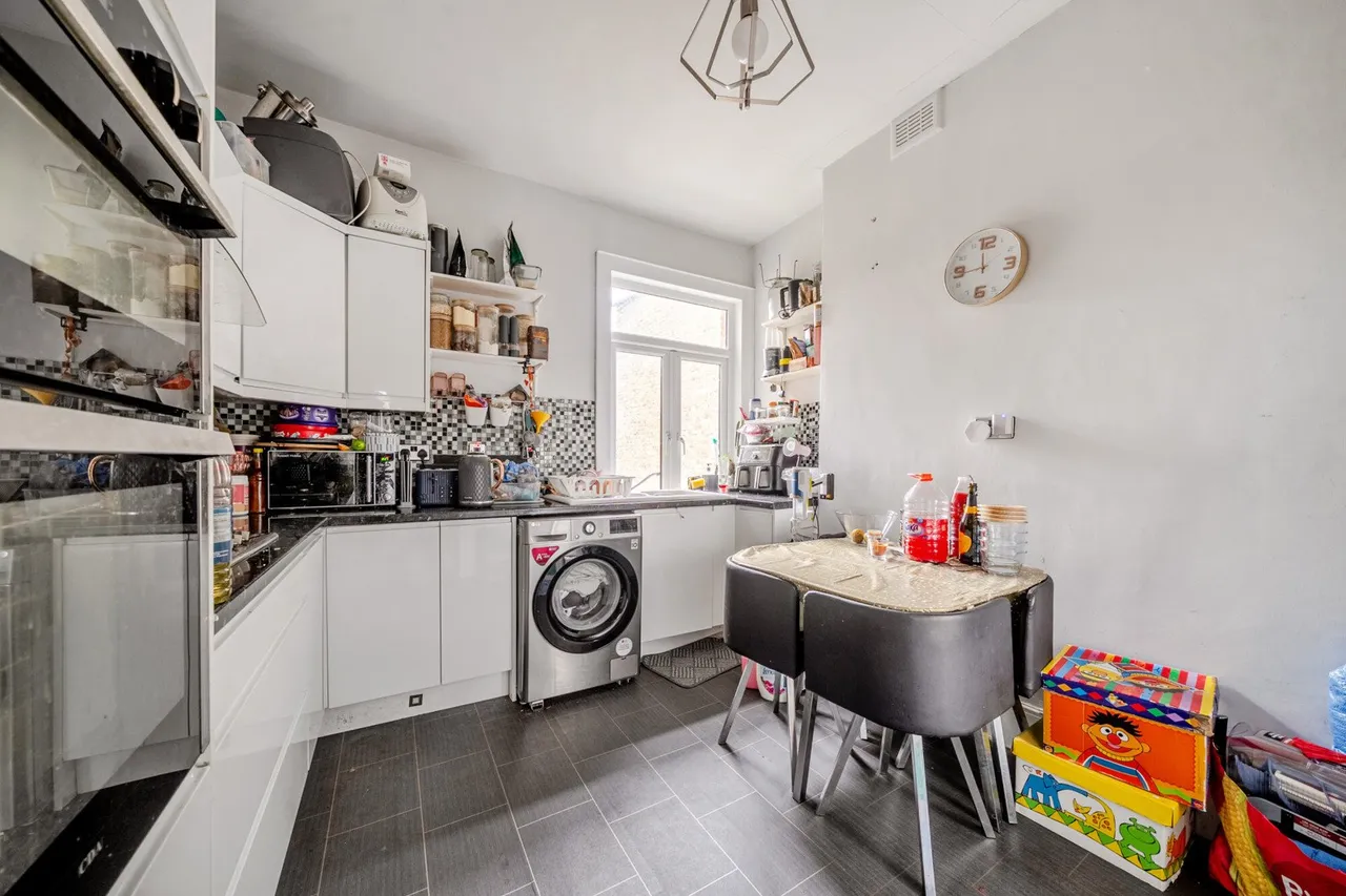 Muirkirk Road, SE6, photo 8