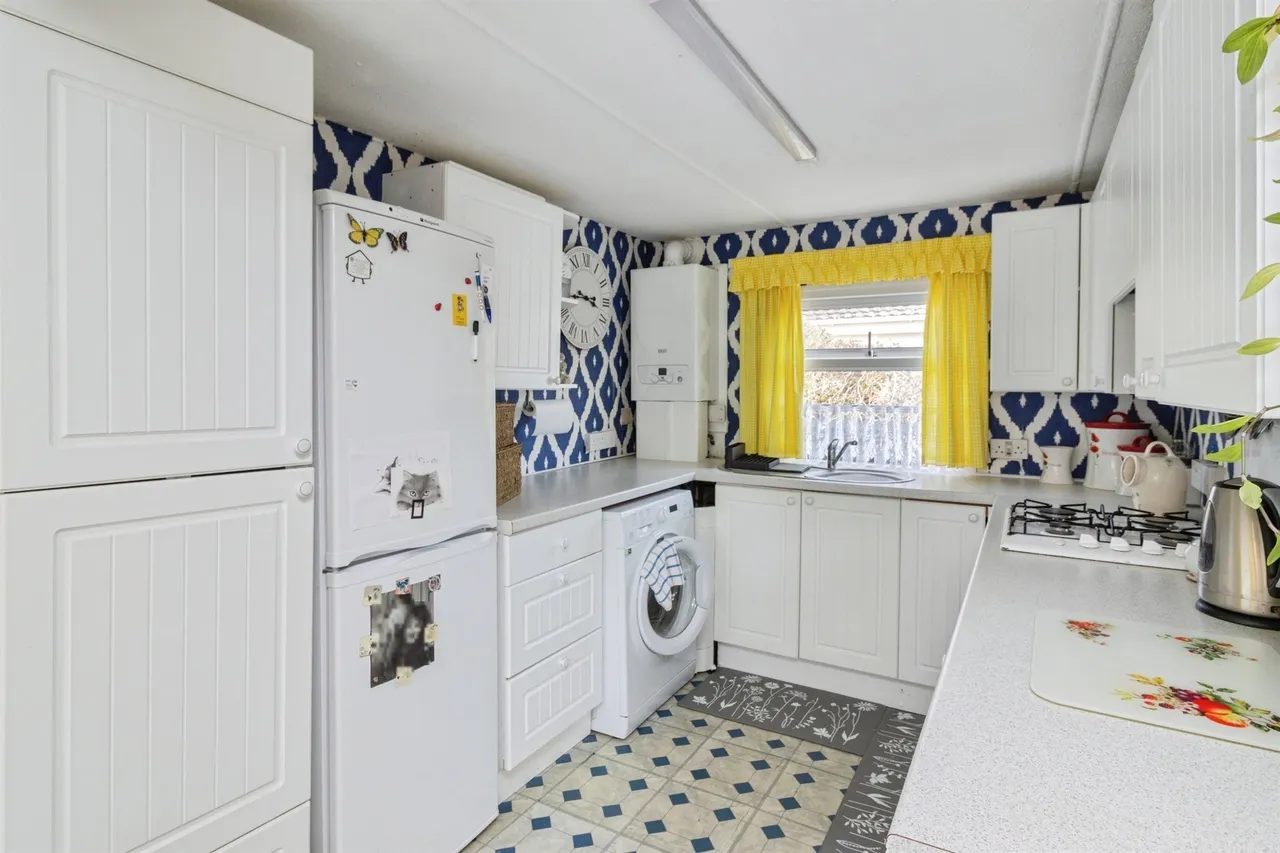 Totnes Road, Paignton, TQ4, photo 8