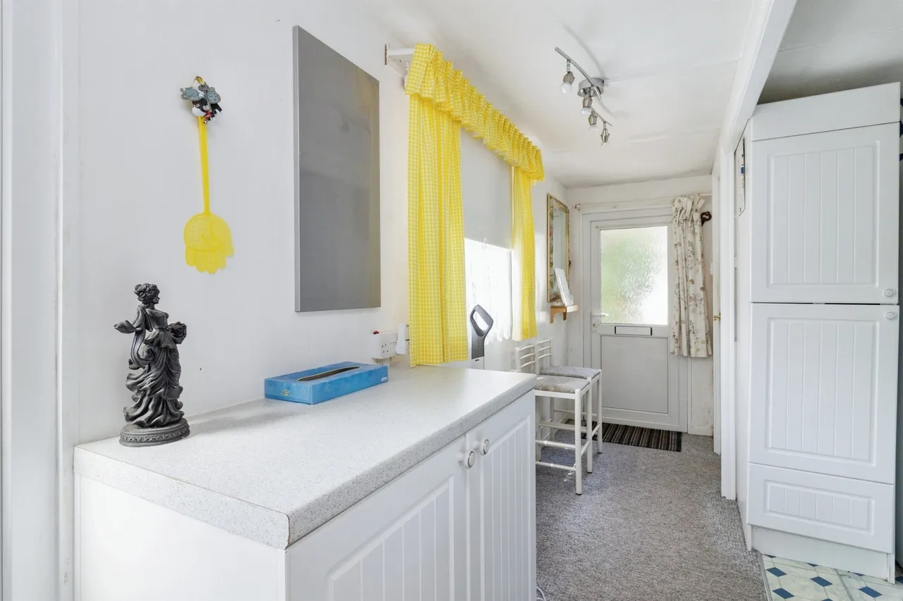 Totnes Road, Paignton, TQ4, photo 11