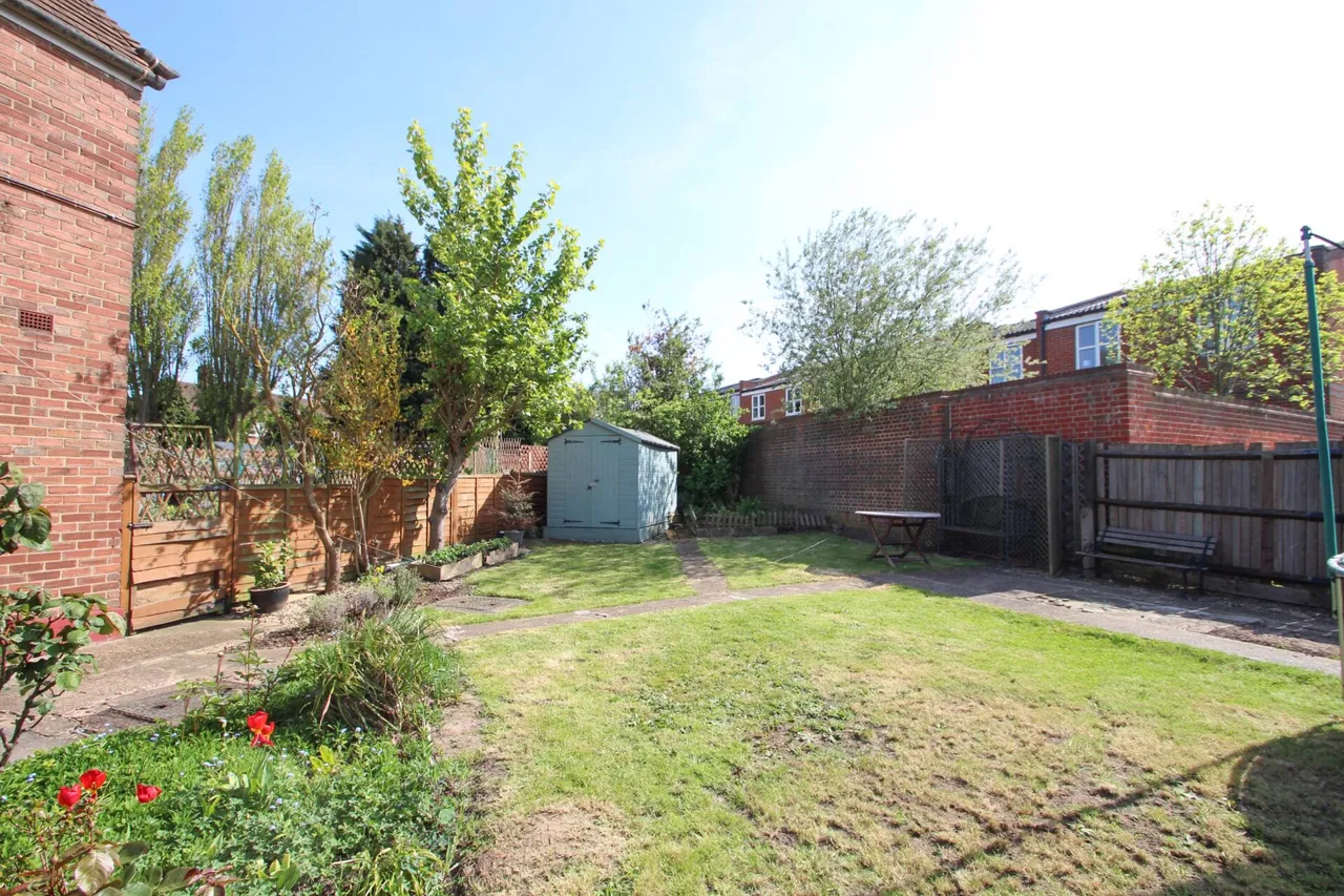 Gavestone Road, London, Greater London, SE12, photo 10