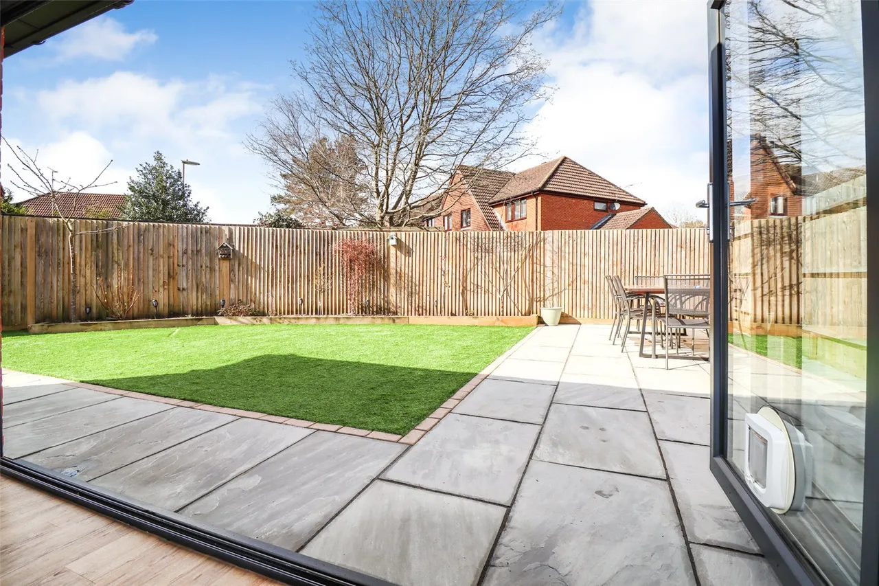 Colbred Corner, Fleet, GU51, photo 5