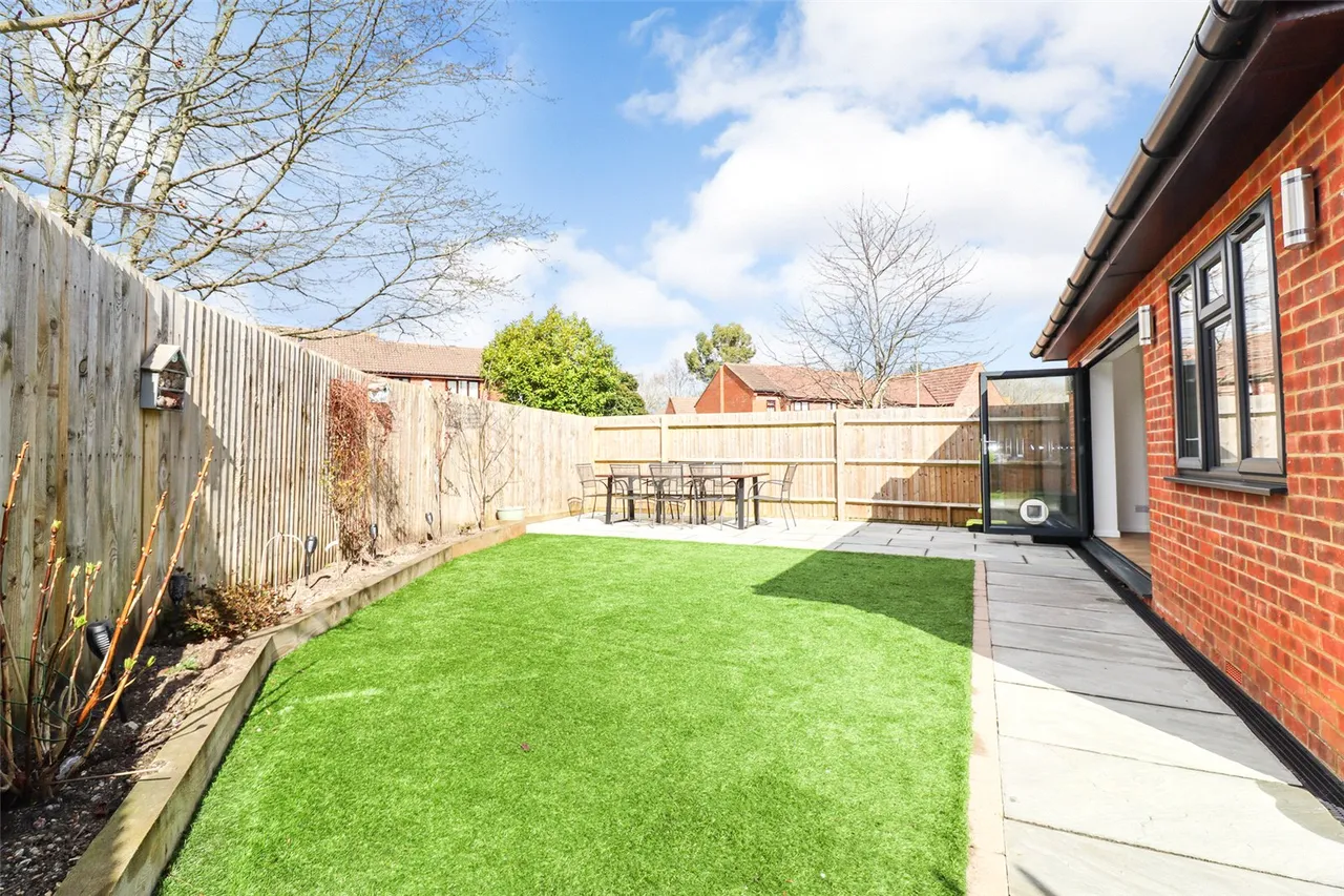 Colbred Corner, Fleet, GU51, photo 15