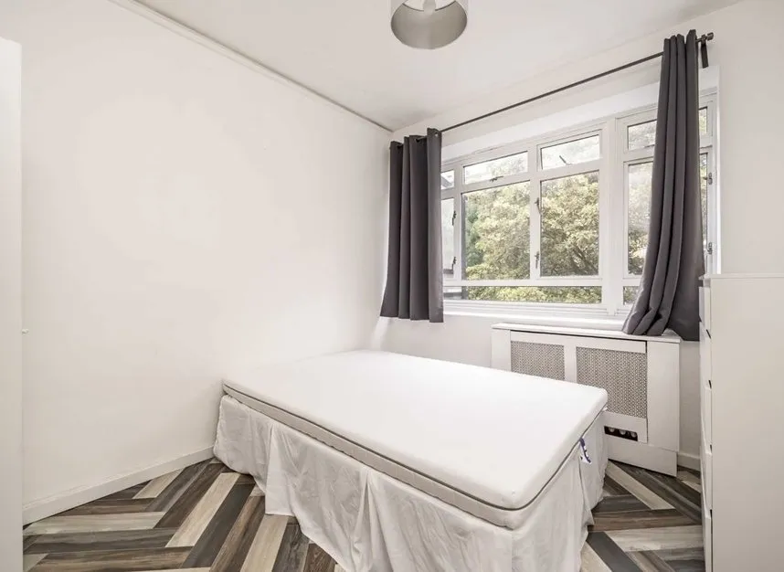 Churchill Gardens, Pimlico, SW1V, photo 5