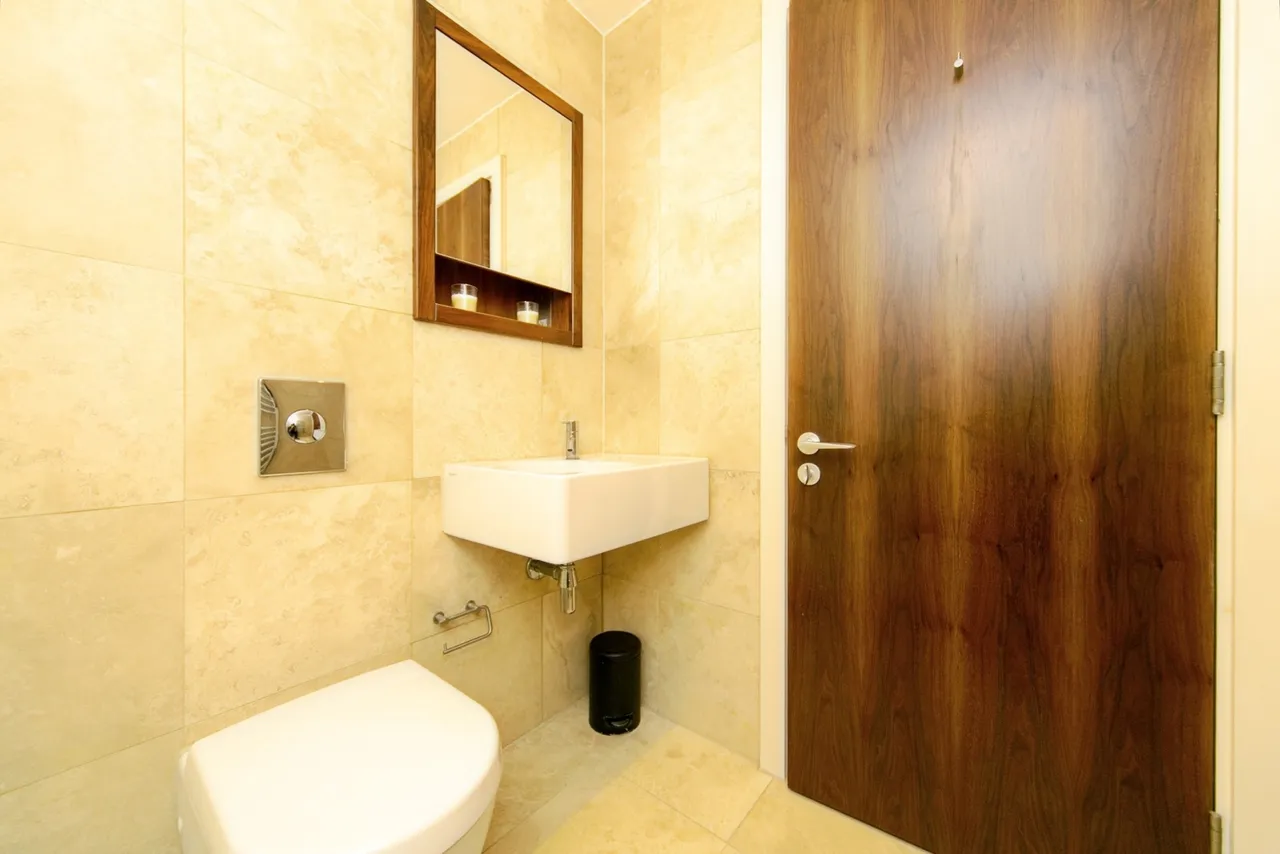 William Jessop Way, Liverpool, L3, photo 13