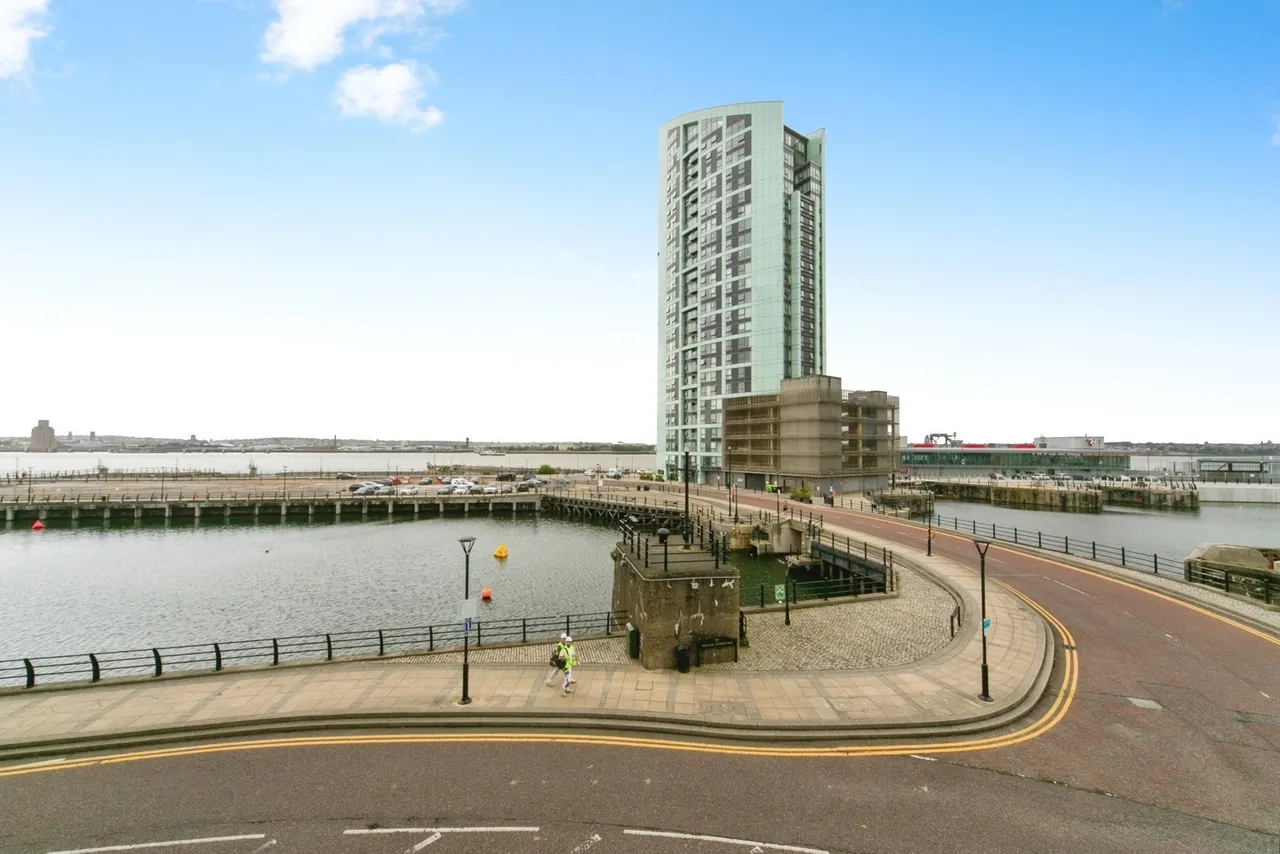 William Jessop Way, Liverpool, L3, photo 8