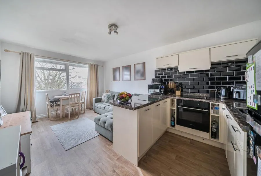 Harcourt Avenue, Wallington, SM6, photo 4
